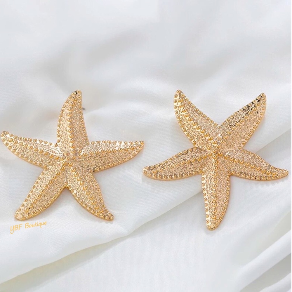 New Big Oversized Gold Starfish Post Fashion Earrings - Picture 5 of 9